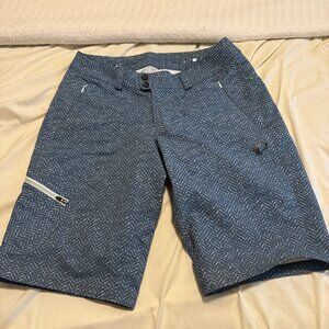Pearl Izumi Women's Bike Short Size 4